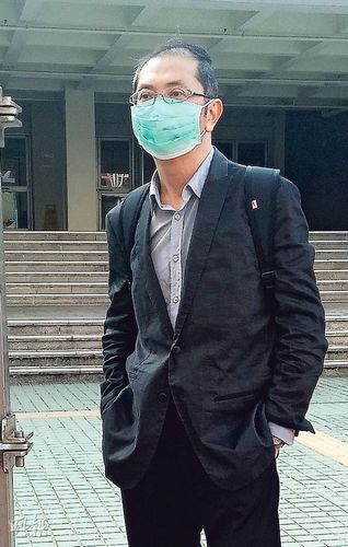 香港<em>女大学生</em>做<em>裸模</em>遭非礼 画室负责人接受传