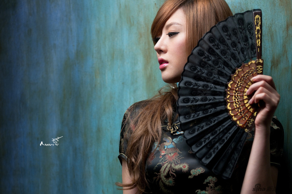 <em>高清</em>-韩国第一体育宝贝冷艳<em>旗袍写真</em> 大秀中国