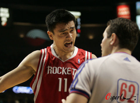 姚明遗憾退役 盘点出道14年职业生涯最闪耀时