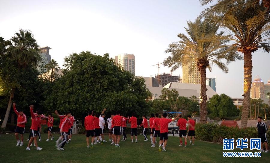 国足卡塔尔首训:进行身体恢复性训练