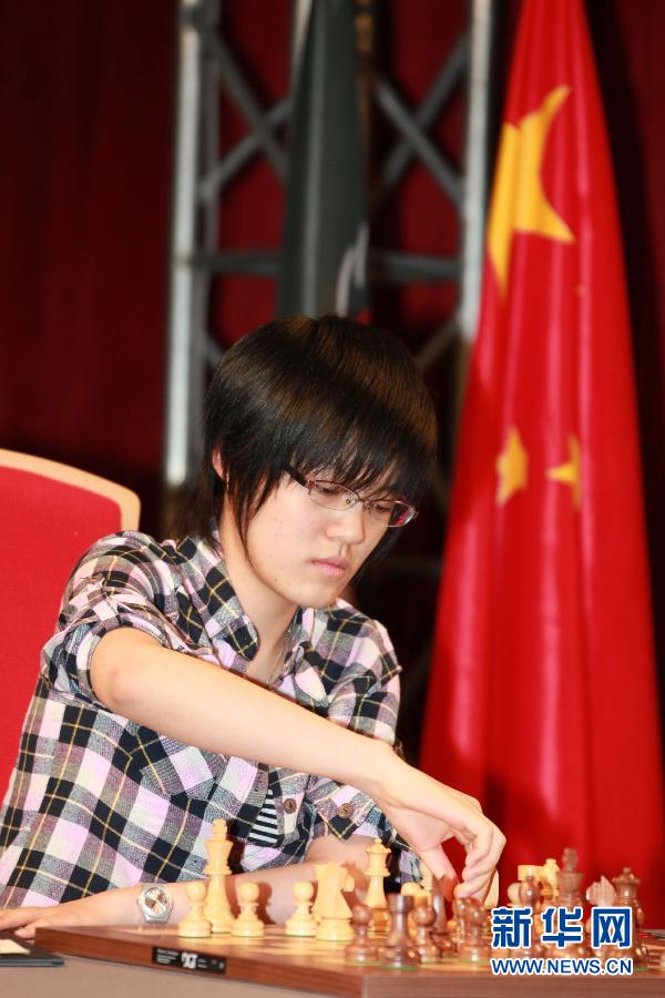 17岁的棋后:侯逸凡卫冕国际象棋世界冠军