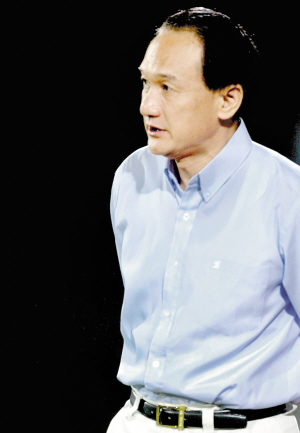 谢亚龙妻子向总局递求助书:自曝已是患尿毒症