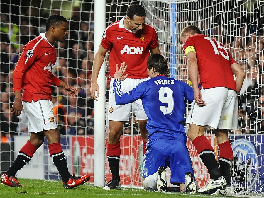 英超现役十大假摔王:杰拉德在列 苏亚雷斯 惯犯