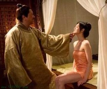 高圆圆章子怡明星为艺术献身尺度惊人(4)_流行