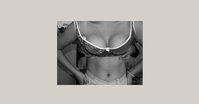 大女人教你<em>如何正确穿</em>内衣(24)_光明网