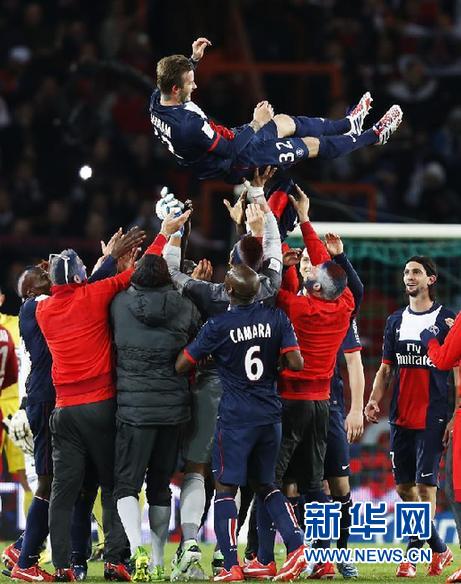 巴黎圣日耳曼队的韩国球员 bc305baebedb1302792d4f.jpg