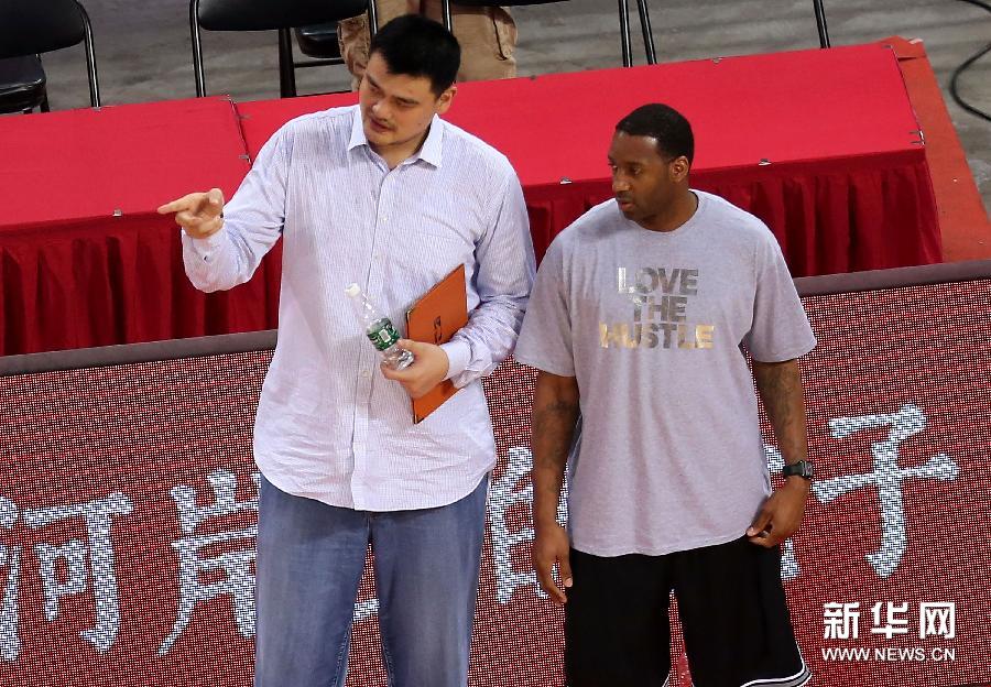 姚基金慈善赛群星璀璨:姚麦聚首 卡卡捧场(1)