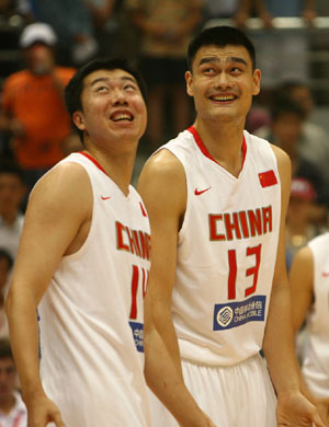 王治郅退役进入倒计时 姚明感慨二人篮球之缘
