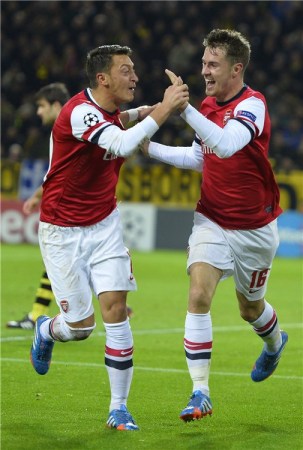 表现低迷英媒质疑厄齐尔 温格:别迷恋传球多射