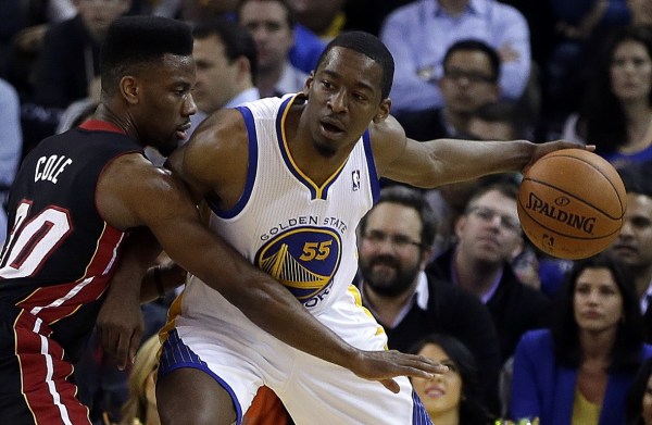 LBJ谈绝杀自赞投篮出色:勇士防守好但我进攻更