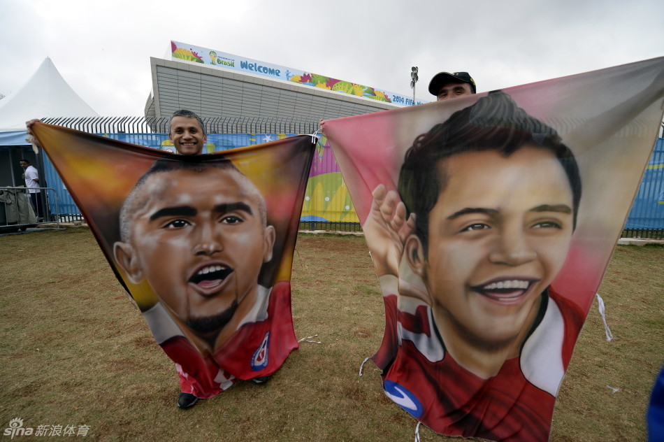 直击巴西世界杯场外球迷(1)_体育明星