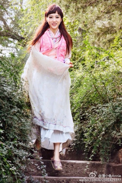 有一种<em>师妹</em>是<em>别人</em>家的 北大小<em>师妹</em>卖萌爆红(图