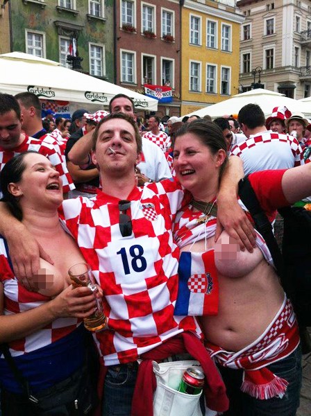 体坛咸猪手 C罗女友被摸私处+袭胸(28)_综合体