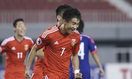 闪电进点球+任意球世界波 国青2-1日本获开门