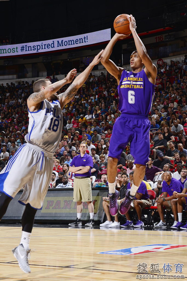 湖人胜76人探花封盖榜眼 亚裔新星抢眼(8)