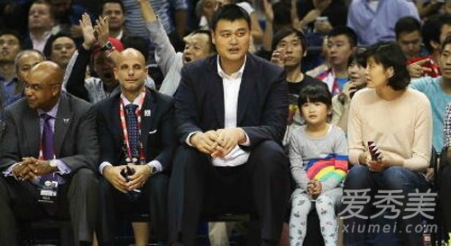  姚明 5岁 女儿近照曝光  网友:身高直逼郭敬明 _综