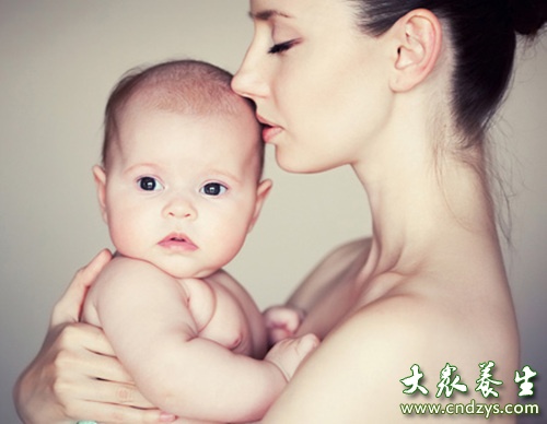 如何正确的吸母乳 b8ac6f40889118c0b58131.jpg