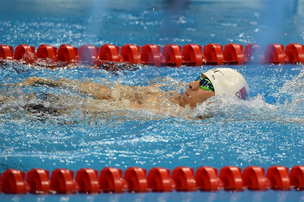 邹连康打破S2级男子100米仰泳世界纪录(1)_夺