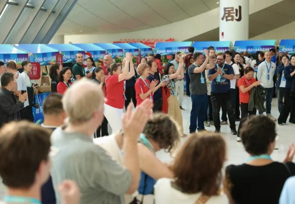 International sporting event boosts service industry in coastal city International sporting event boosts service industry in coastal city