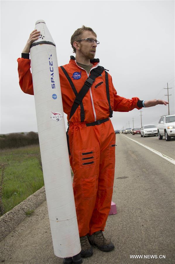 ocean-monitoring satellite, but drone ship landing attempt fails