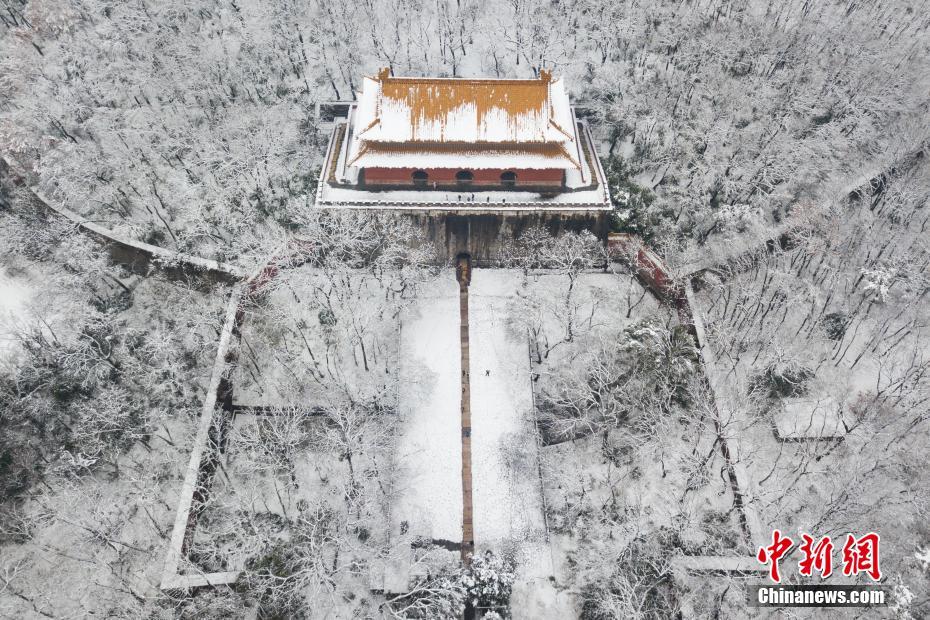 Aerial view of Nanjing after snowfall