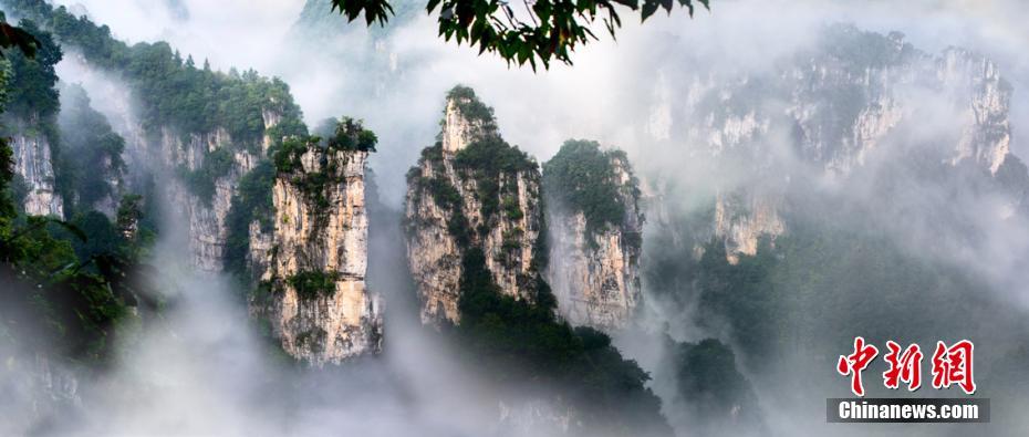 Scenery of fairyland-like Qingjiang National Geopark in C China