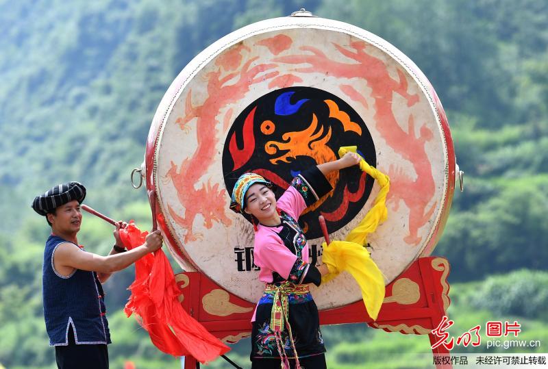 Intangible cultural heritages shown at cultural festival in C China