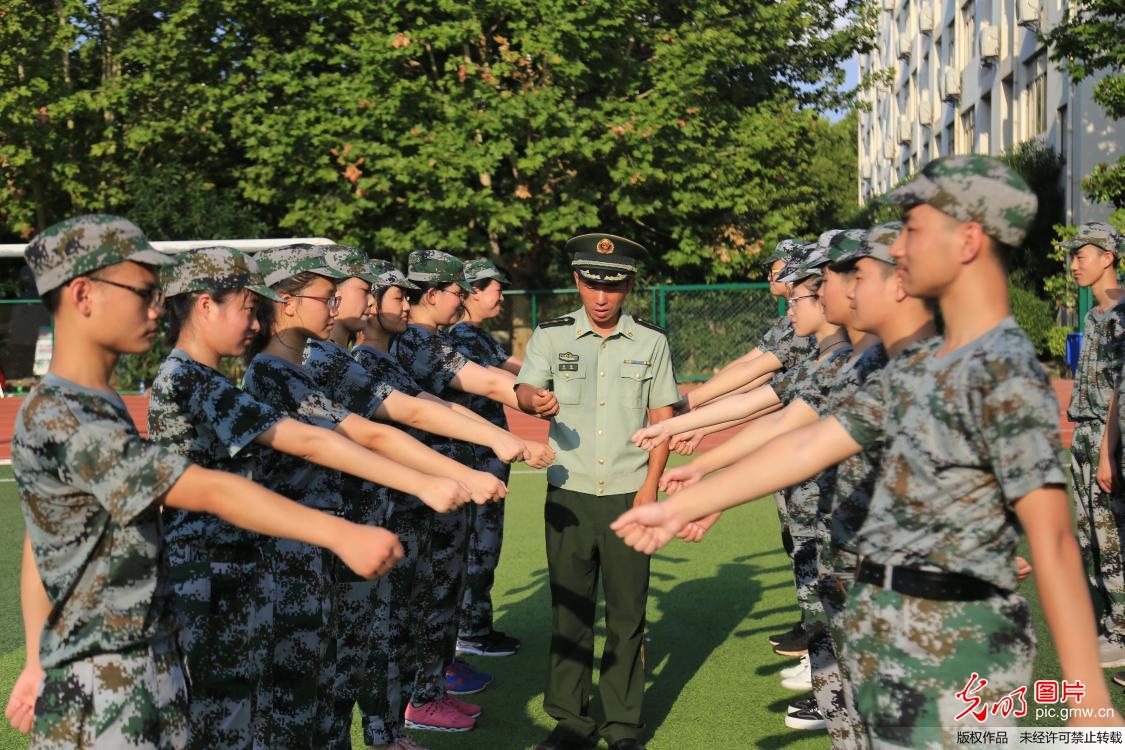New high school students take part in military training in China's Jiangsu