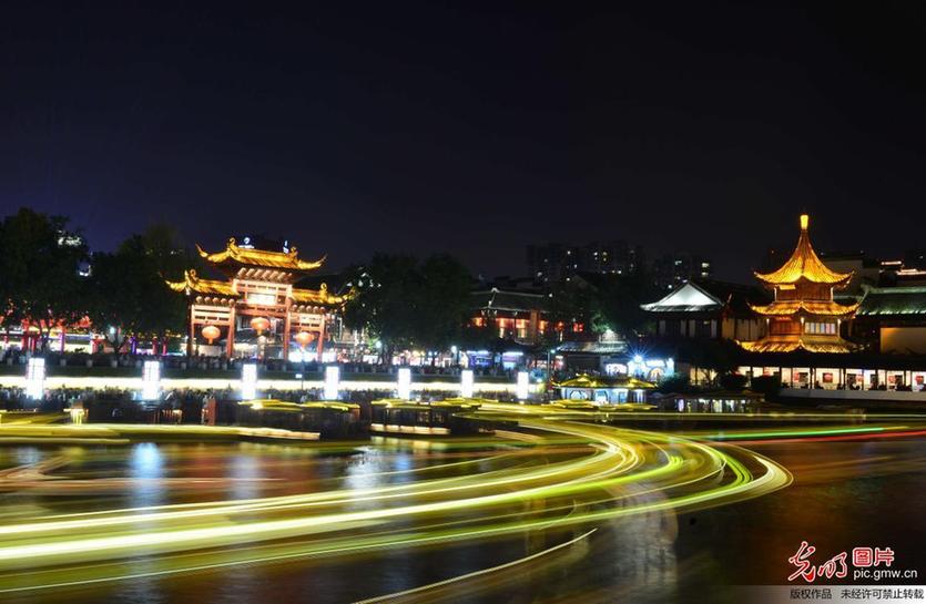 Night scenery of Confucius Temple in E China’s Nanjing
