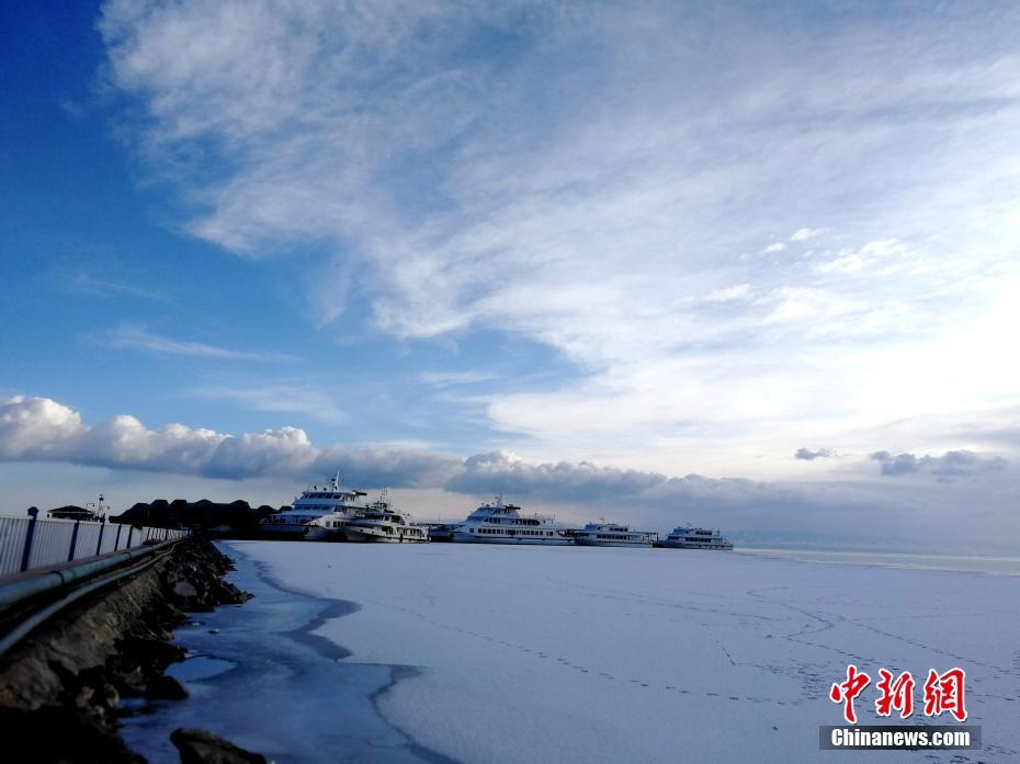 Scenery of Qinghai Lake in NW China