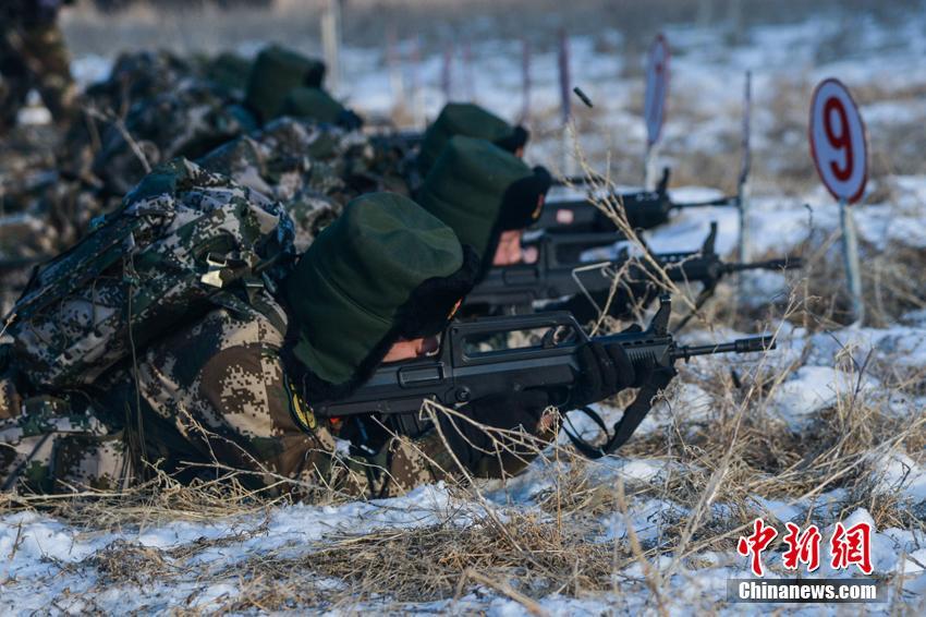 Armed policemen in tough training in NE China’s Jilin