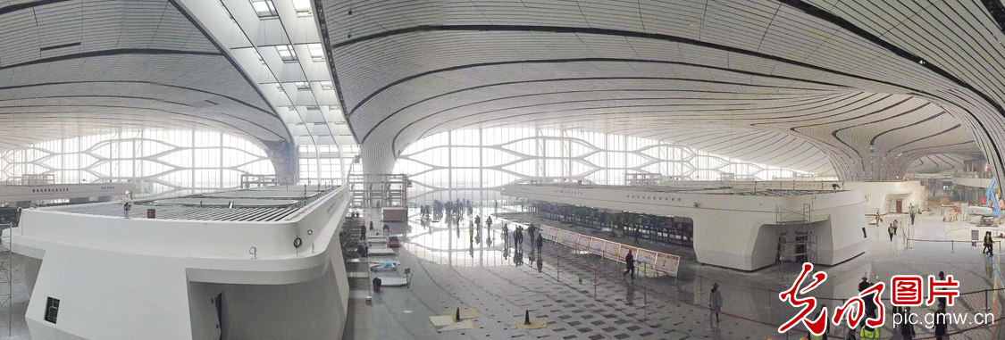 Journalists visit Beijing's New Daxing International Airport