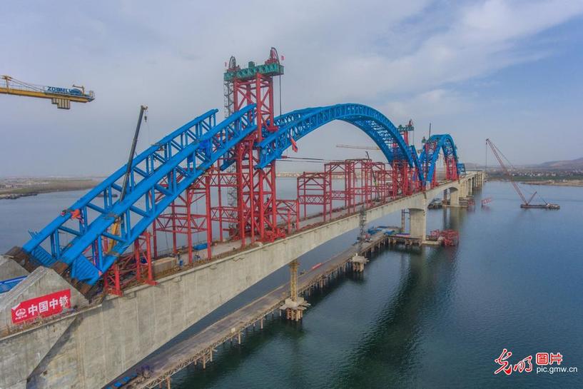 A glimpse of Hanjiang-Shiyan grand bridge for high-speed rail under construction