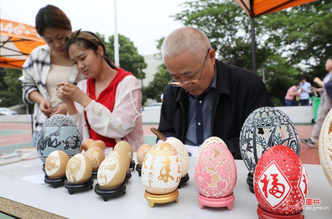 Jiangsu University held folk culture festival
