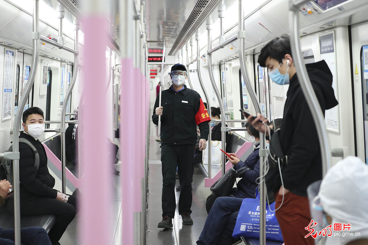 Metro services resume in Wuhan