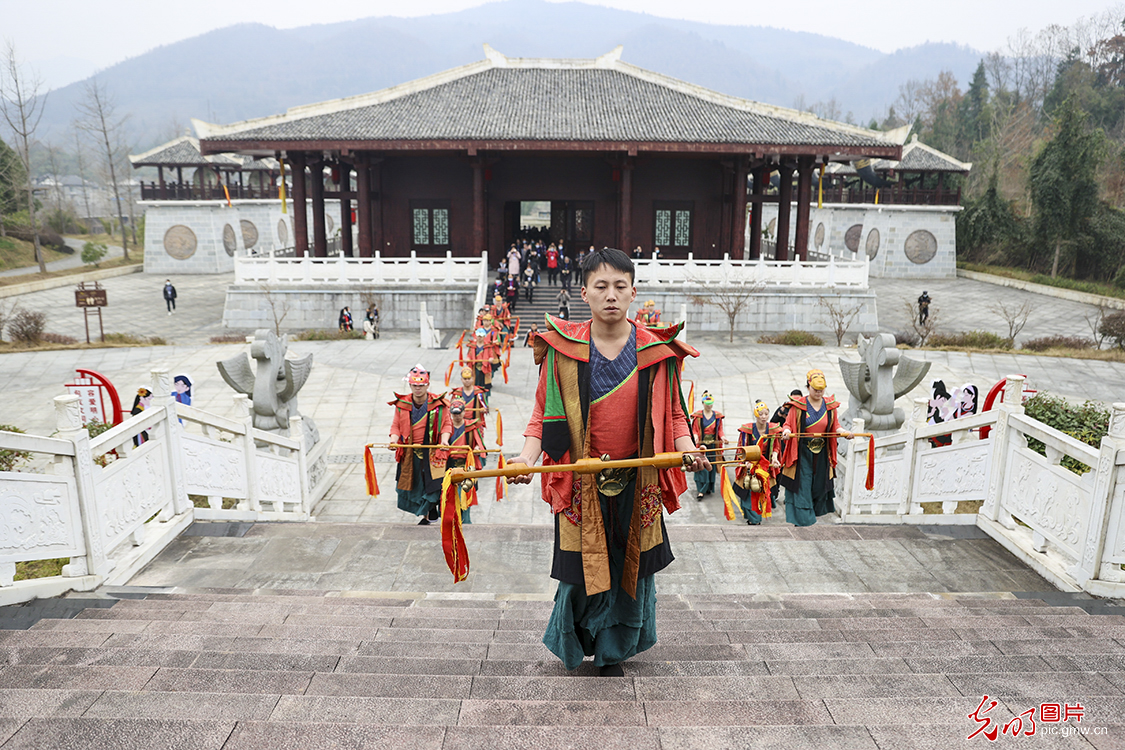 Gelao culture explored amid tours in SW China's Guizhou