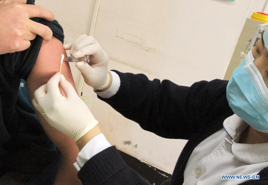 Over 73,000 get COVID-19 vaccines since Beijing begins inoculation