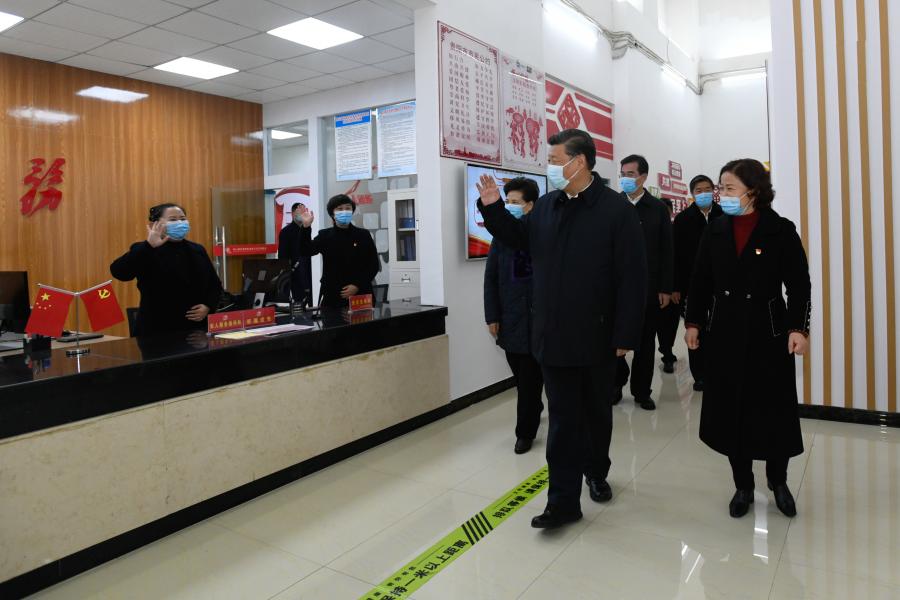 Xi visits supermarket, residential community in Guiyang
