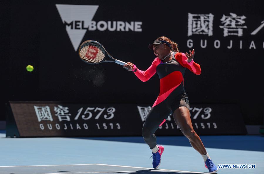 In pics: second round at Australian Open