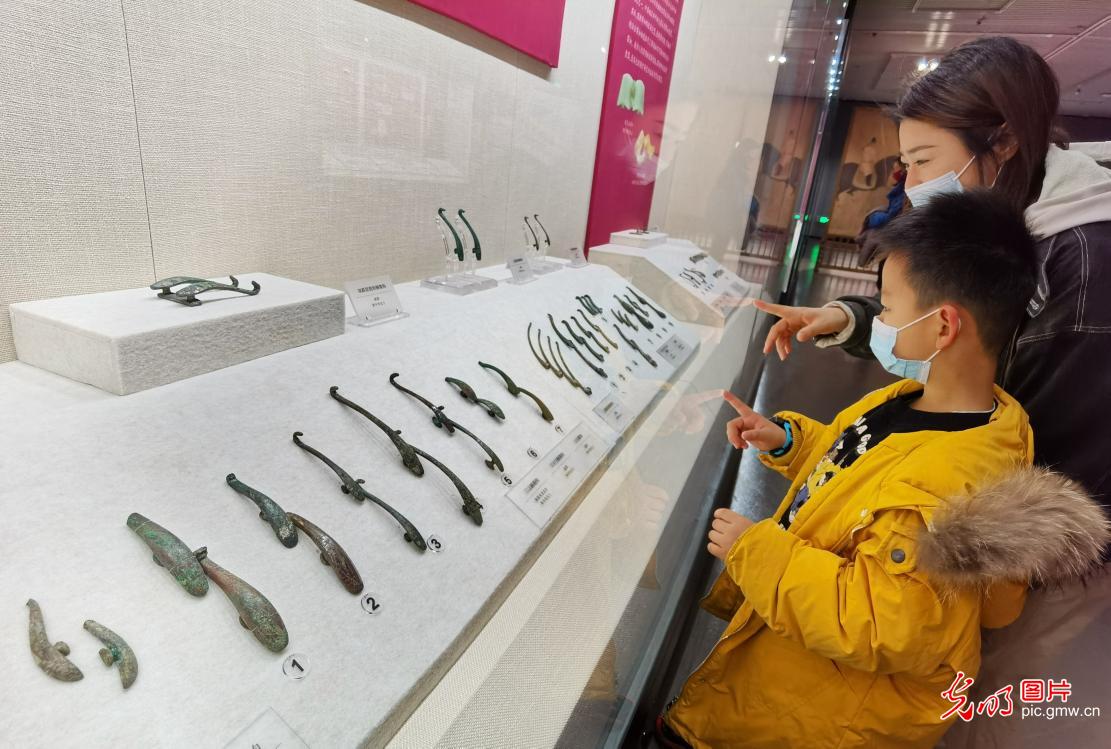 Newly opened cultural relics exhibition at Handan City Museum, N China's Hebei