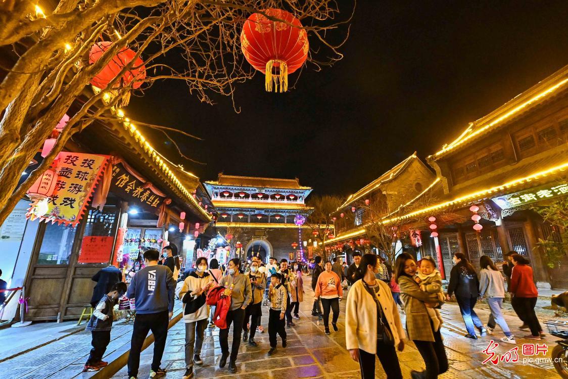 City illuminated to celebrate Lantern Festival in E China’s Shandong