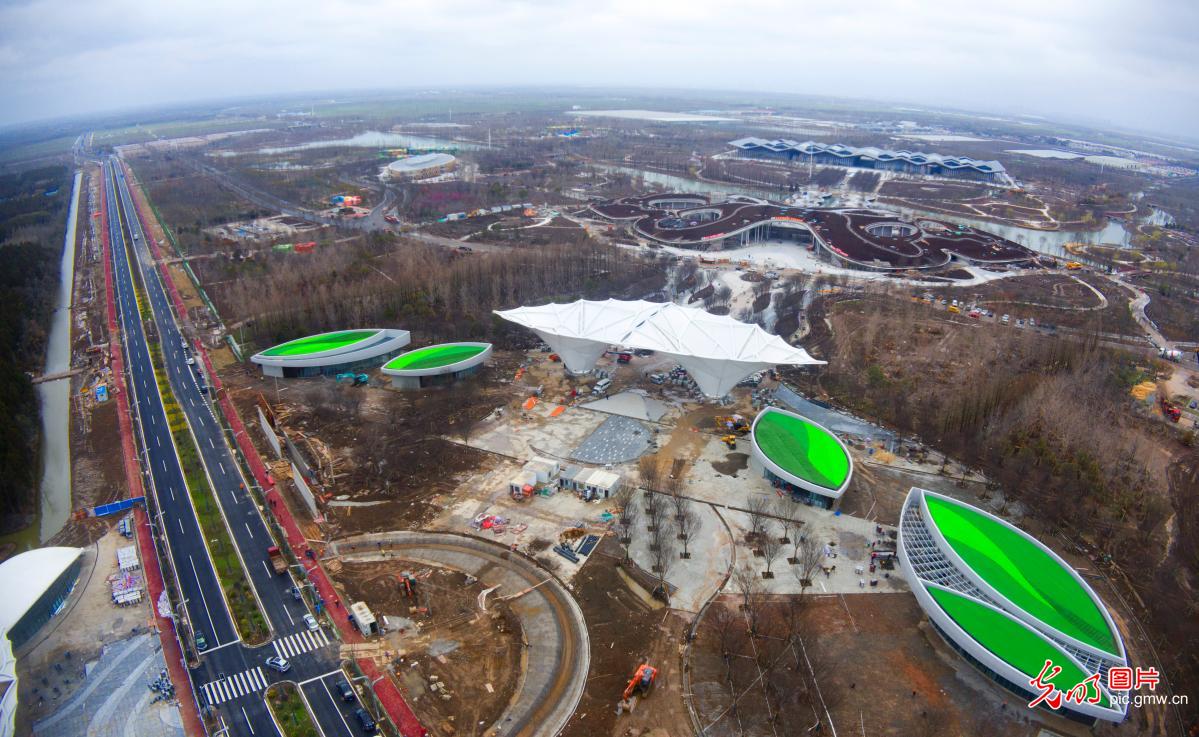 Construction of 2021 China Flower Expo sites in full swing