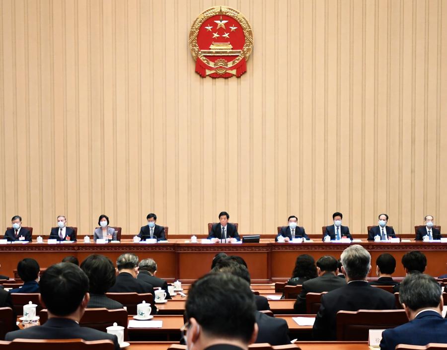 Presidium elected, agenda set for China's annual legislative session