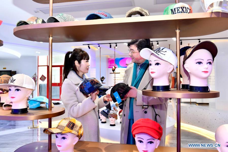 Hat industry upgraded in Ligezhuang Town