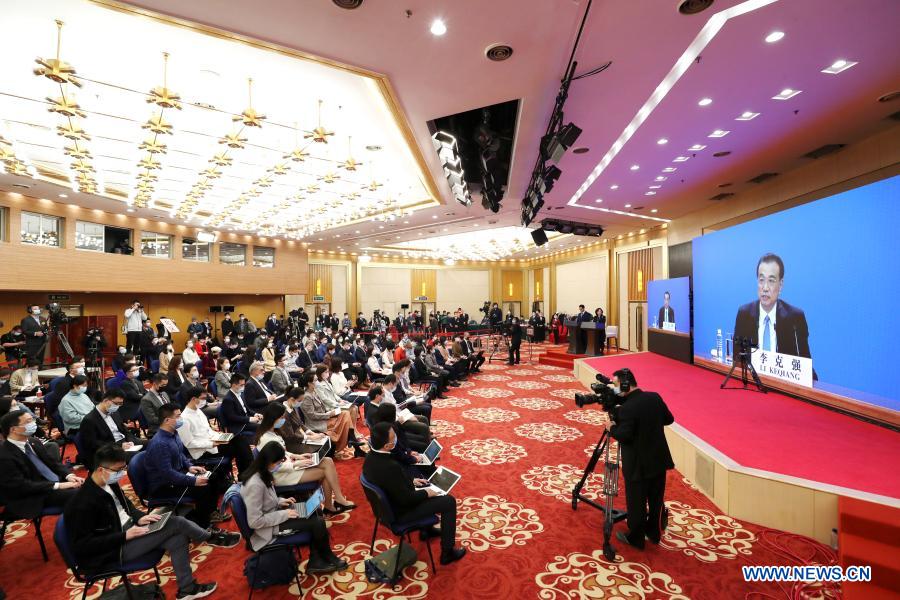 Chinese premier meets press after annual legislative session