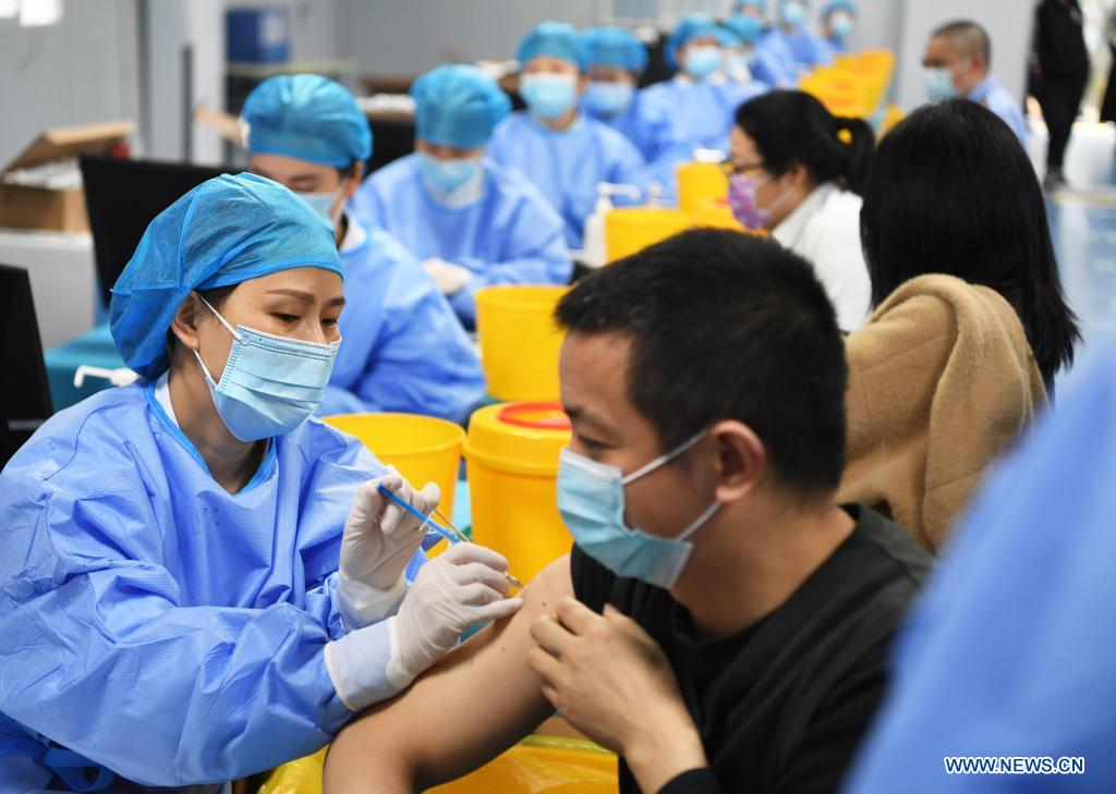 New temporary vaccination site opens in Jiangbei District of Chongqing