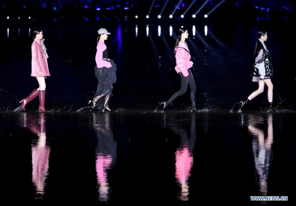 Cocoon 2021 Fall/Winter fashion show held in Hangzhou