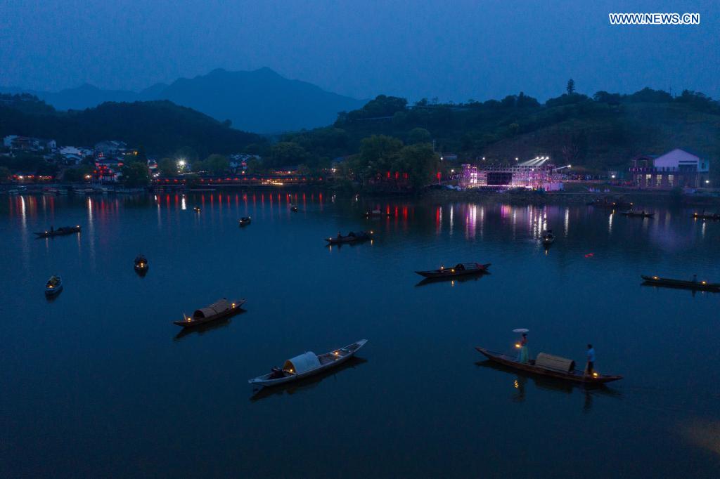 Night view of Sandu Fishing Village in Zhejiang