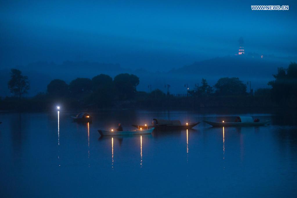 Night view of Sandu Fishing Village in Zhejiang