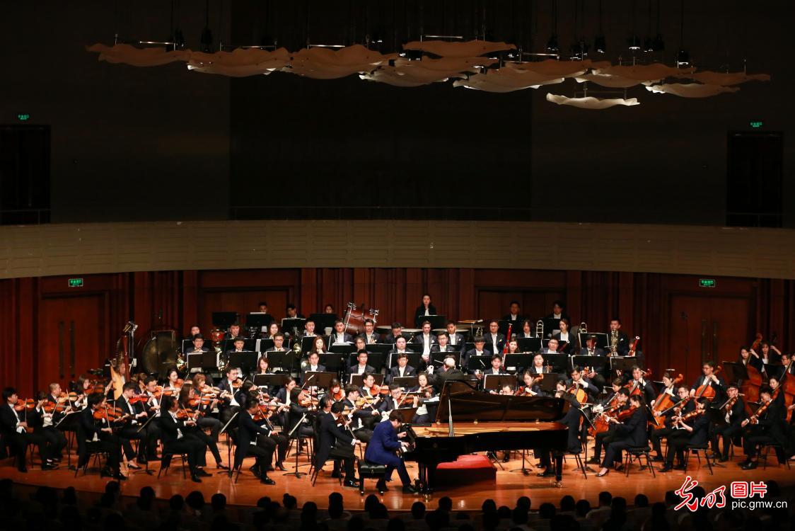 Nanchang Symphony Orchestra made its debut in E China's Jiangxi Nanchang Symphony Orchestra made its debut in E China's Jiangxi